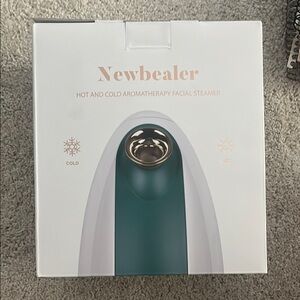 Newbealer Facial Steamer in Teal and White